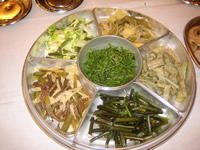 �{�̖��́A������H�ׂĂ��O���Ȃ�